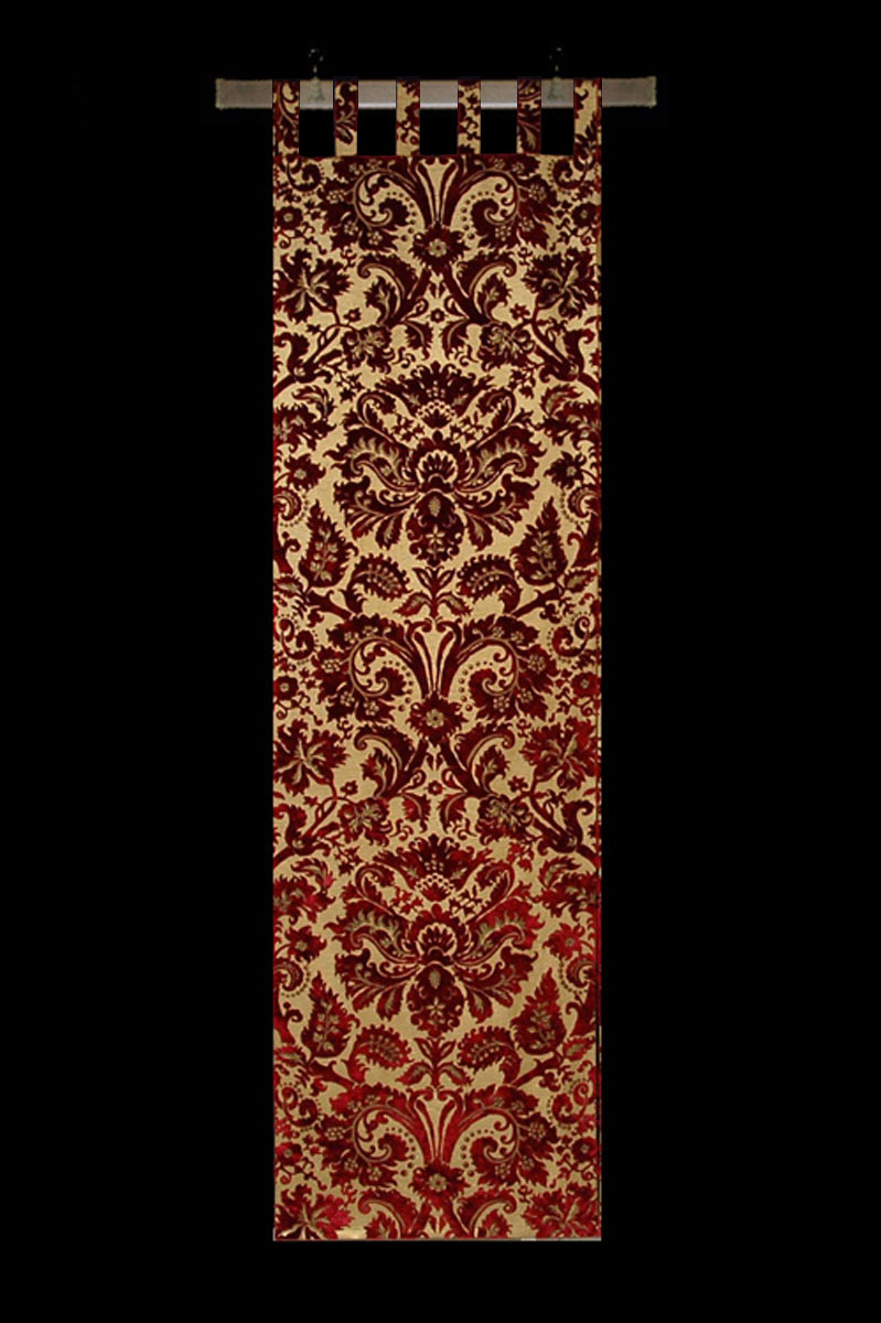 Delphos dark red tapestry