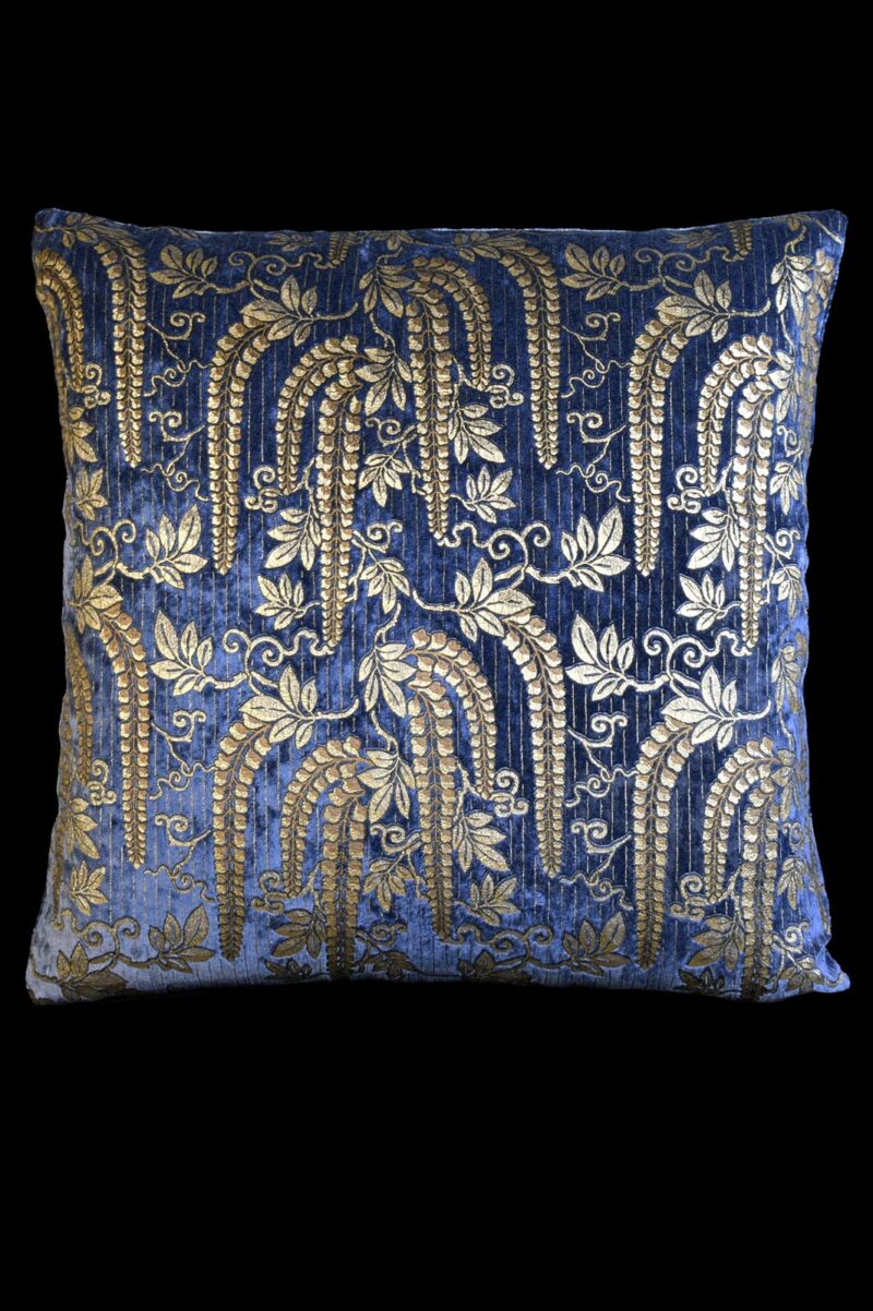 Delphos printed velvet cushion