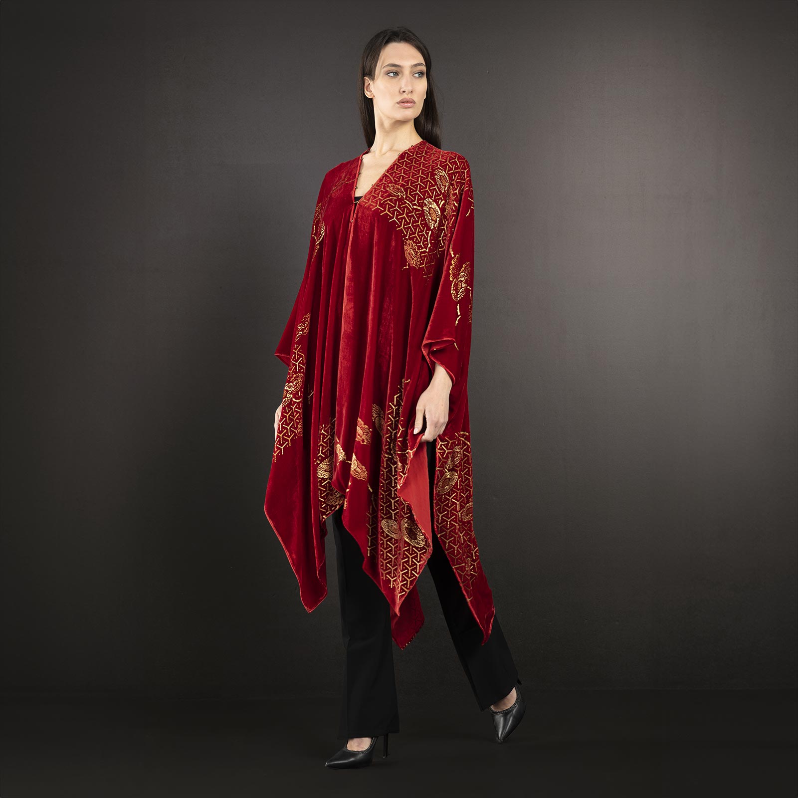 Daphne | Printed velvet Long evening coat | Japan Red - Image 2