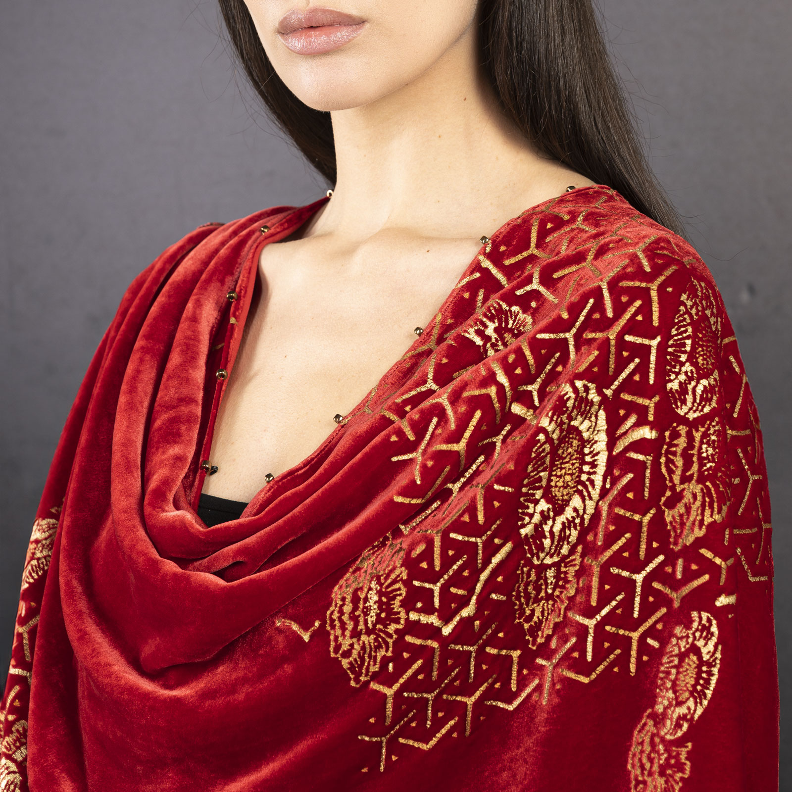 Daphne | Printed velvet Long evening coat | Japan Red - Image 5