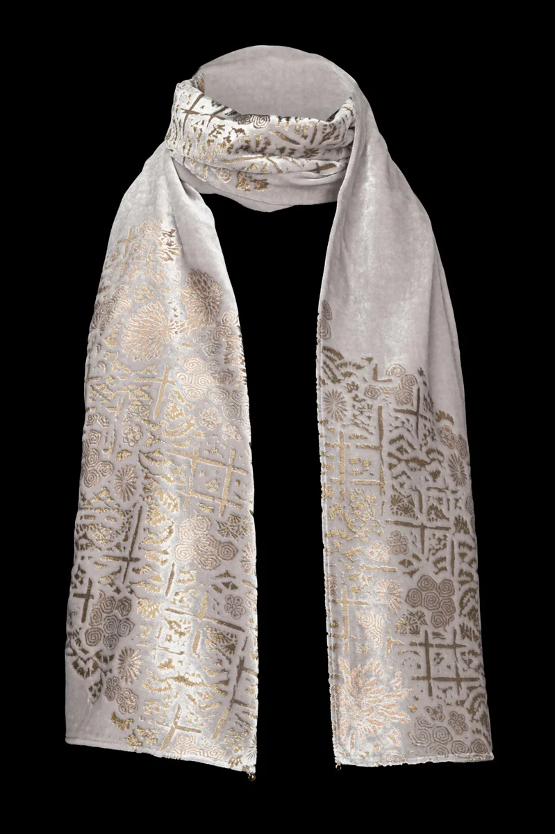 Printed velvet scarf with Murano glass beads | Crisantemi Silver