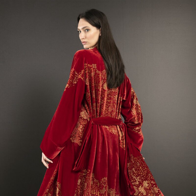 Audrey | Printed velvet Long Kimono coat | Crisantemi Red