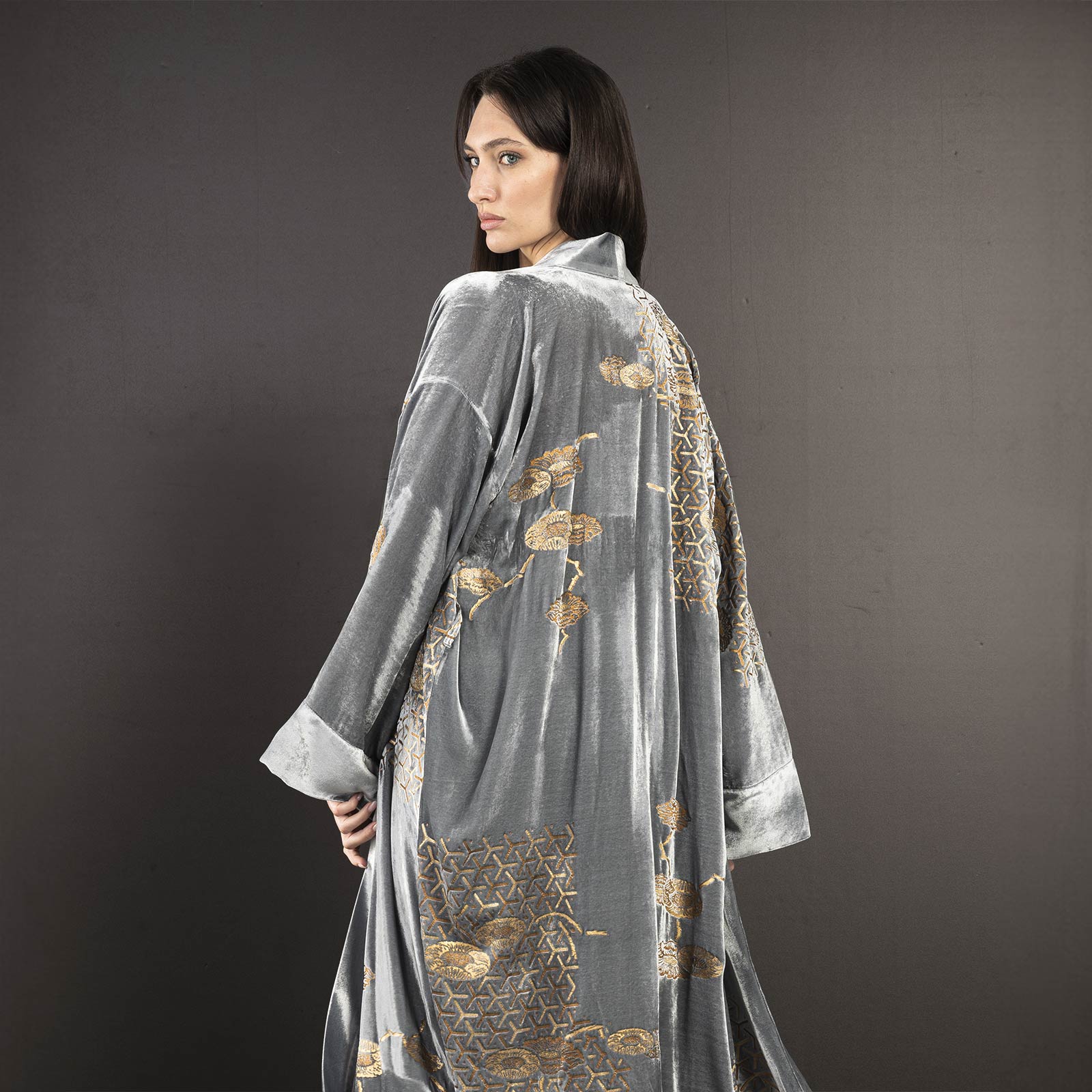 Audrey | Printed velvet Long Kimono coat | Japan Silver - Image 4