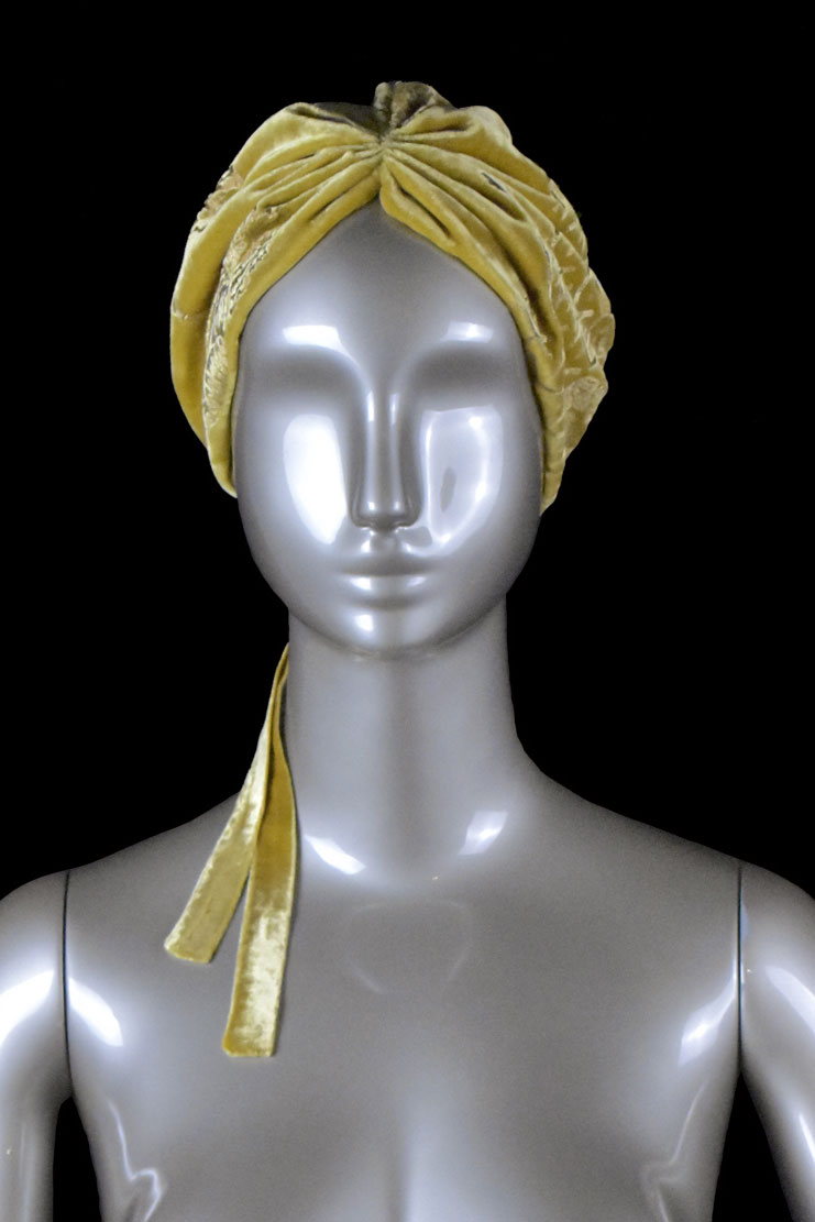 Printed velvet turban | Japan Gold - Image 2