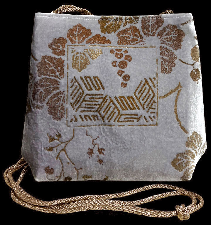 Gioia | Riassunto Taupe