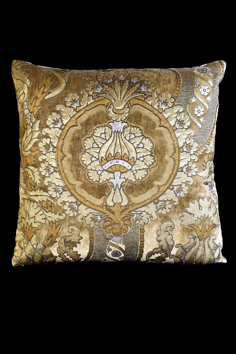 Delphos printed velvet cushion