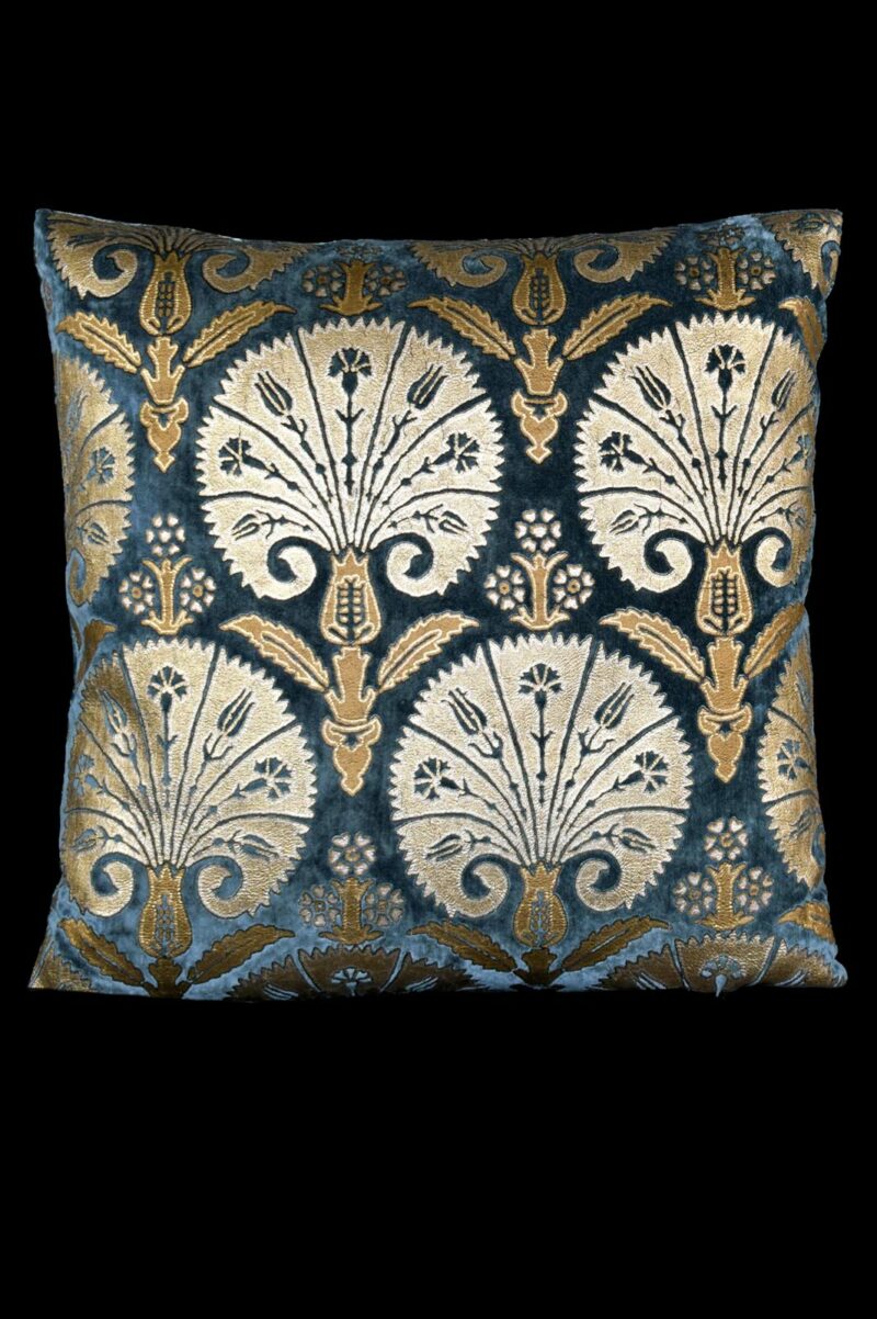 Delphos printed velvet cushion