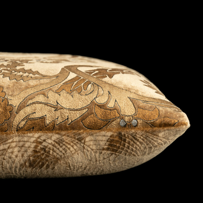 Printed velvet square cushion | San Marco Biscuit - Image 3