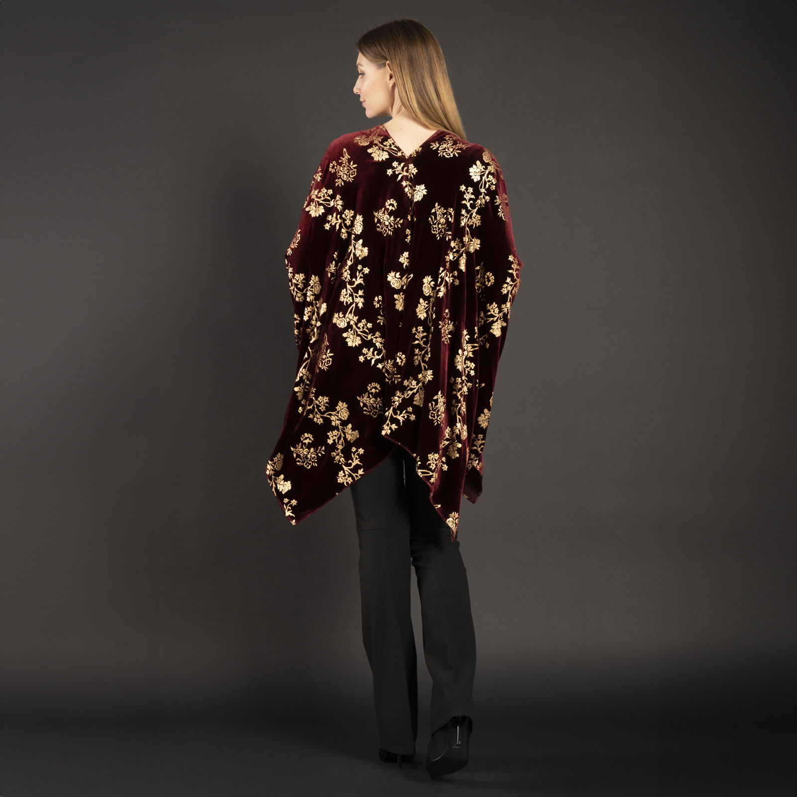Helena | Printed velvet Short evening coat | Rose Bordeaux - Image 4
