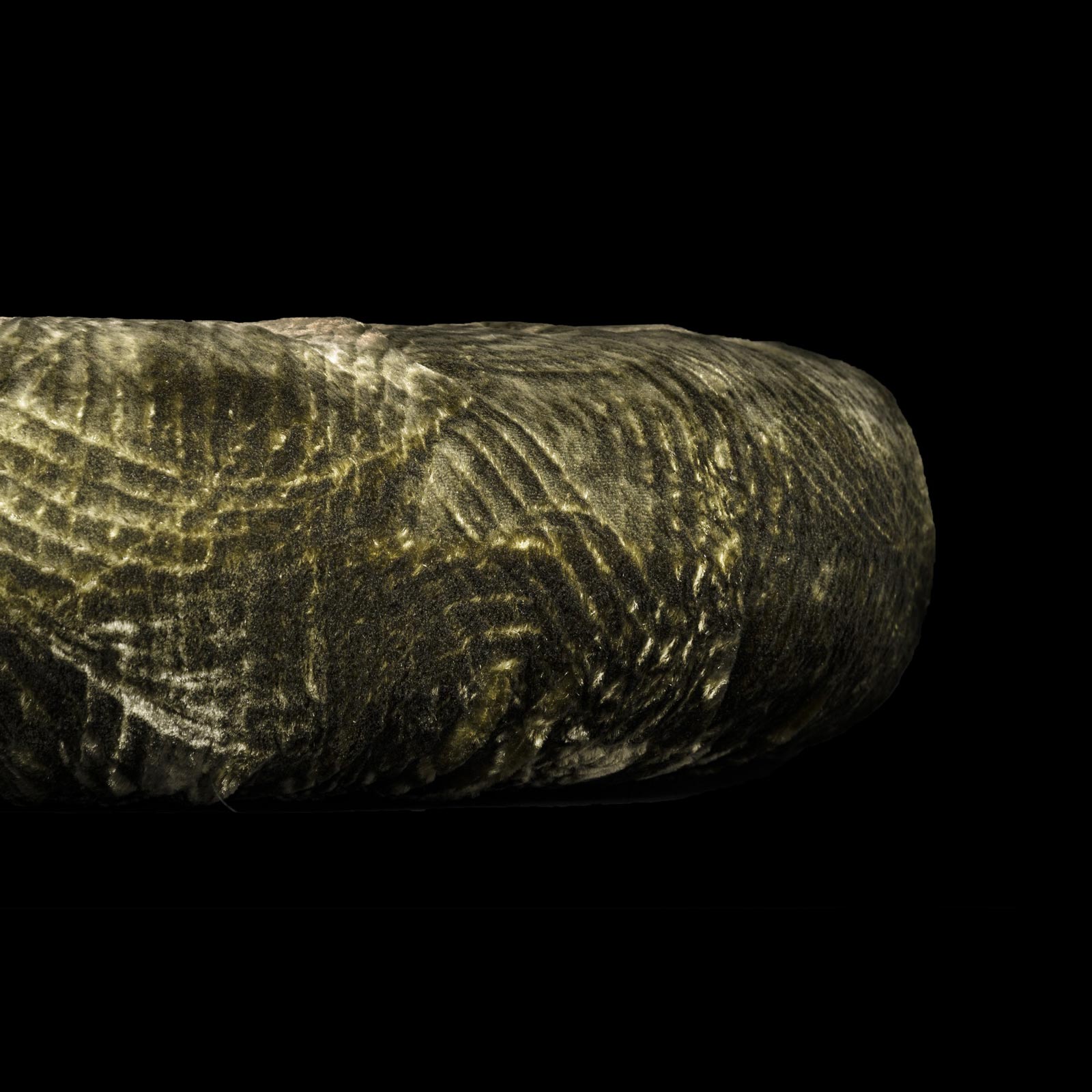 Furrowed velvet round olive green cushion - Image 2
