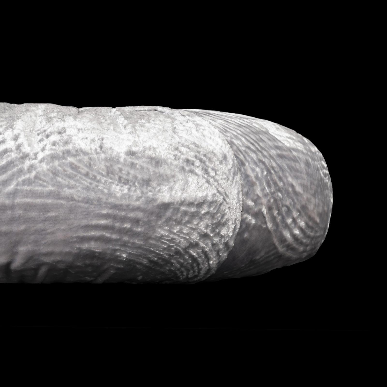 Coussin rond en velours sillonné taupe – Image 2