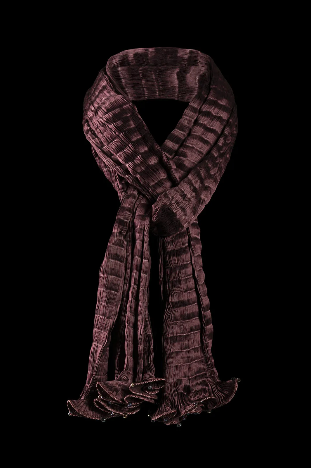 Pleated silk scarf | Aubergine