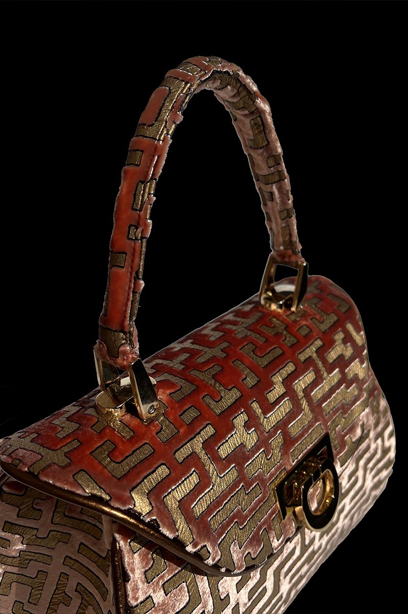 Felze velvet bag | Labirinto Orange — detail