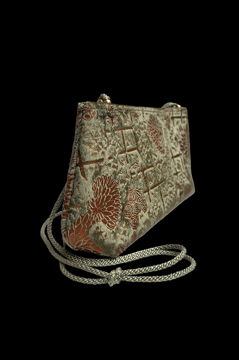 Pochette velvet bag | Crisantemi Olive Green back